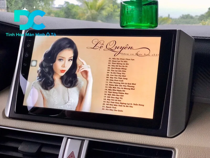 Màn hình xe hơi hỗ trợ nghe nhạc MP3