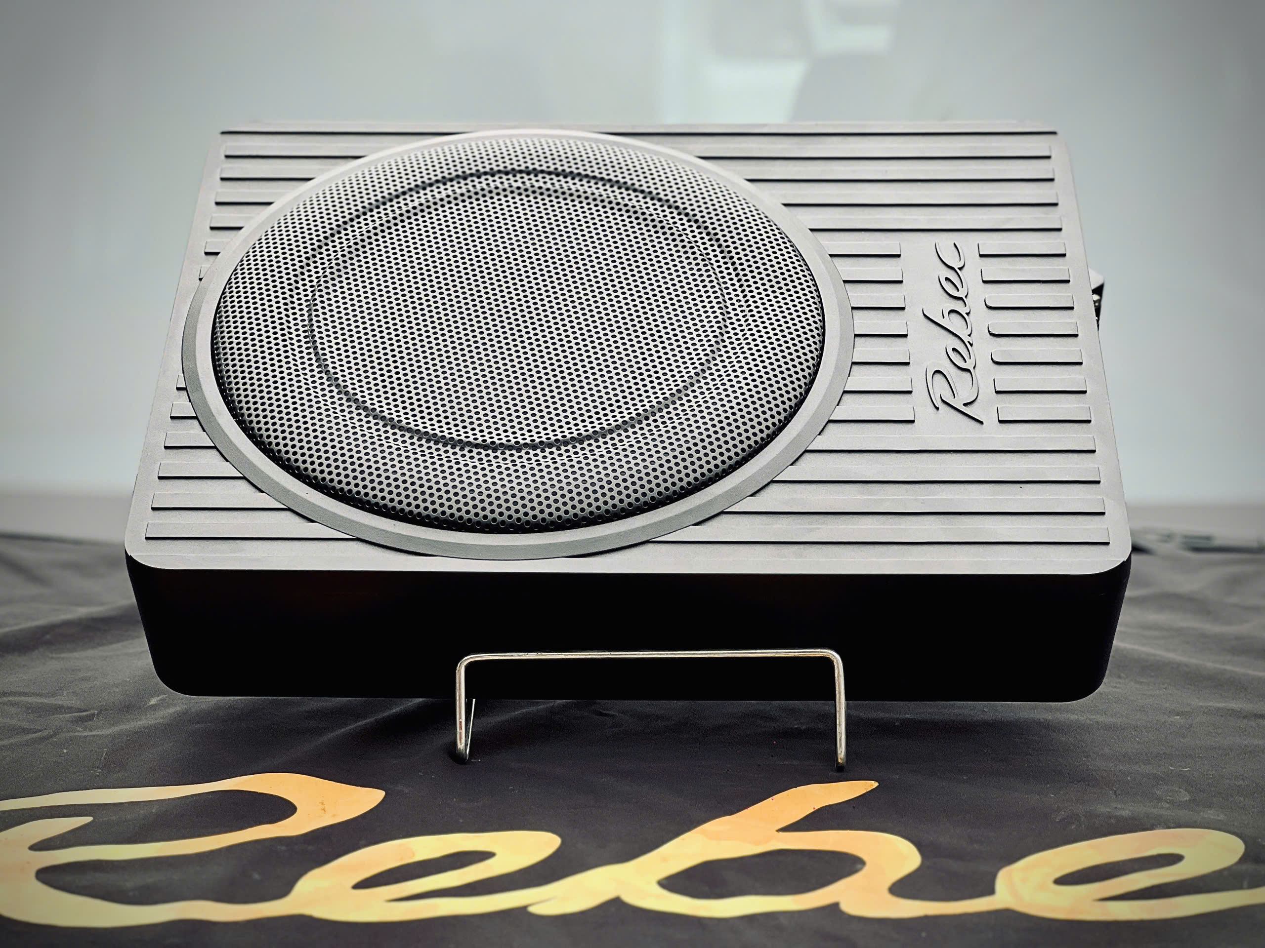 Loa sub điện siêu trầm REBEC U10 - 150W RMS / 450W PEAK