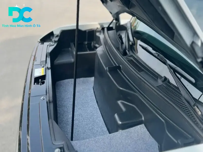 Cốp trước VF3