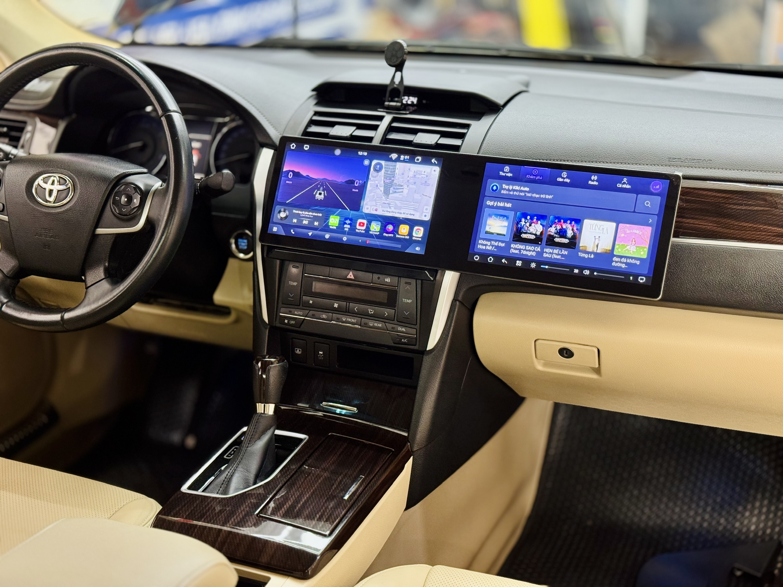 Màn hình android OMAS 20 inch Toyota Camry - Ram 6GB - 128GB liền camera 360